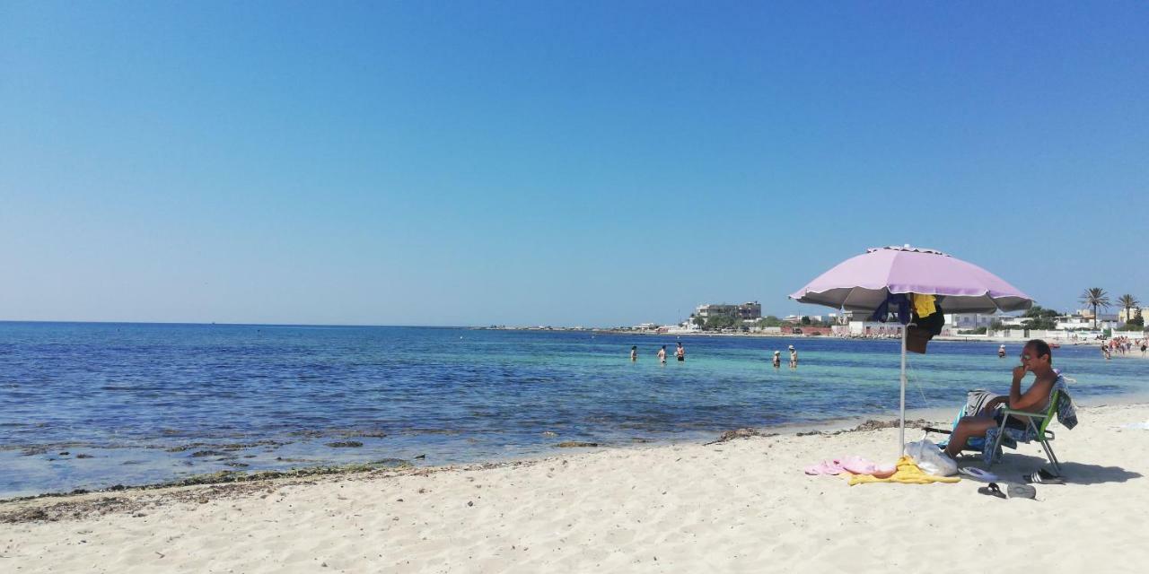 Casa Vacanza In Pieno Centro Storico Vicino Ostuni E La Riserva Di Torre Quaceto San Vito dei Normanni Buitenkant foto
